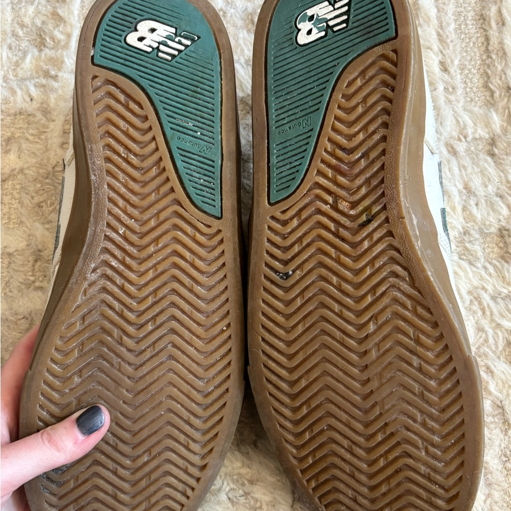 New Balance Cream and Teal Sneakers with Gum Sole - Picture 5 of 6